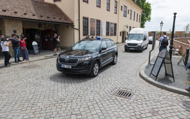 Rukopisy Elišky Rejčky dorazily do Brna s policejním doprovodem
