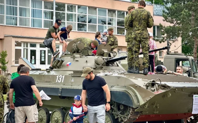 Projekt POKOS podpořil Den otevřených dveří u  74. mechanizovaného praporu 