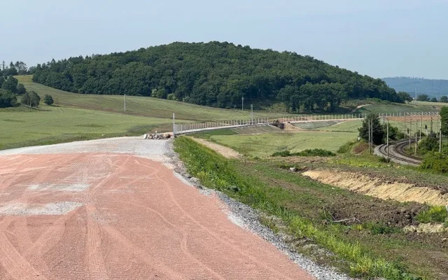 Na Brněnsku finišují s obchvatem u Čebína. Na stavbu čekají místní desítky let