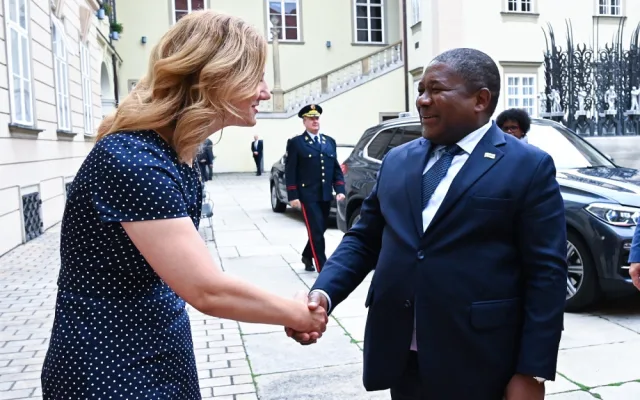 Prezident Mosambiku se po letech vrátil do Brna. Vzpomínal na studium i diskotéky