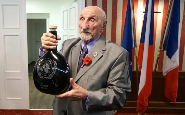 Zemřel veterán z korejské války, který střežil hranici KLDR. Doufal, že v zemích nastane mír