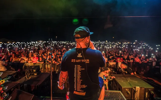 Divokej Bill míří na velkolepé turné. Vyhrajte vstupenky