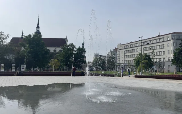 Brno má nejlepší park v Česku. Moravské náměstí s mořem uchvátilo odborníky