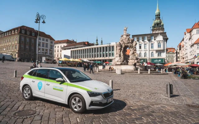 V Brně čeká stovka sdílených vozů Car4way. Špičková auta zavezou lidi i na druhý konec republiky