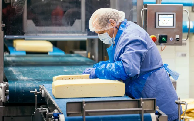 Mlékárna Klatovy slaví 100 let. Vyhrajte oblíbené produkty včetně mozzarelly Galbani