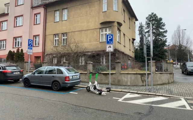Řidičům na Žlutém kopci se uleví. Vyroste tam parkovací dům se dvěma stovkami míst