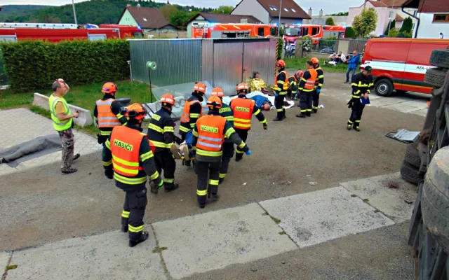 Hasiči vyjížděli k vážné nehodě trolejbusu v Brně. Po příjezdu na místo zjistili, že jde o cvičení