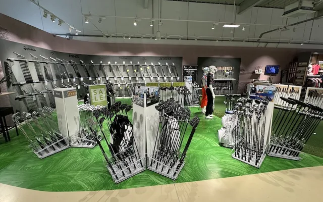 Speciální přístup, komplexní služby. Golf House oslaví deset let v Česku