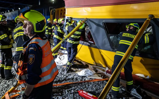 VIDEO: RegioJet odškodní cestující z vlaku, ve kterém po nehodě zemřeli čtyři lidé