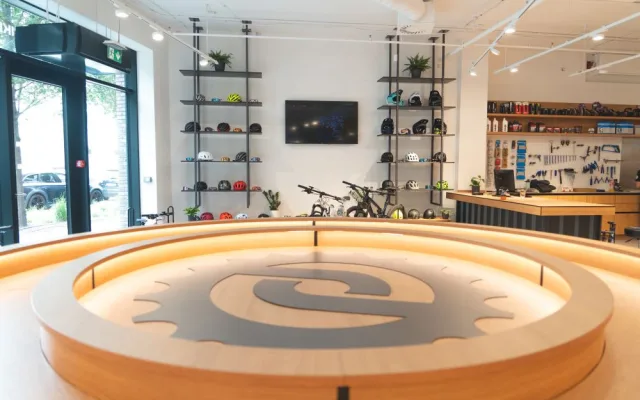 Největší slovenský cyklo e-shop MTBIKER otevřel ve Vlněně první českou prodejnu