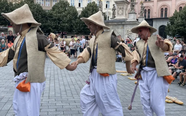 Do Brna přijely folklorní soubory z Indie i Mexika