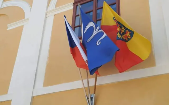 Moravskou vlajku vyvěsí na Cyrila a Metoděje rekordní počet radnic