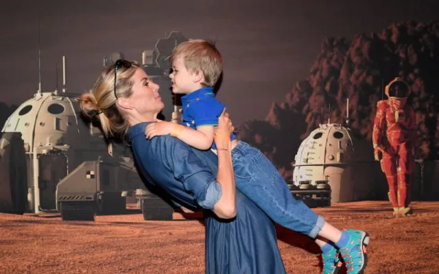 Léto je tady a známé tváře se i s rodinami baví na Planetě zábavy