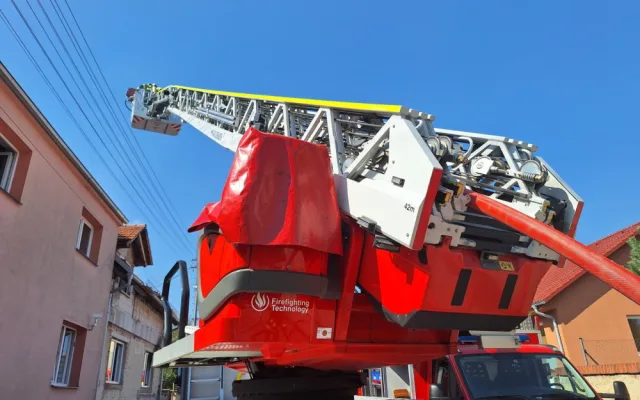 Požár zničil dům na Blanensku. Vzplála baterie fotovoltaiky