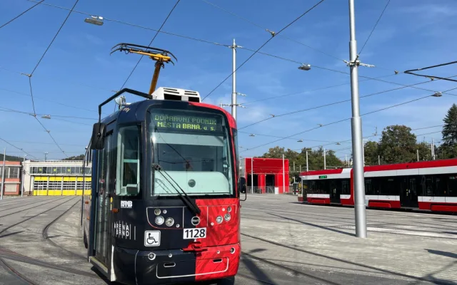 VIDEO: Dělníci dokončili stavbu vratné smyčky v Pisárkách. Zajistí komfort návštěvníkům budoucí arény
