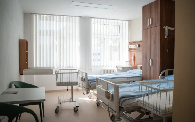 Rodičky si oblíbily vyškovskou porodnici. Kapacita už nestačila, otevřeli nové porodní centrum