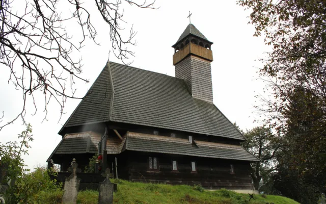 Brněnští odborníci pomáhají určit stáří dřevěných kostelů na Ukrajině