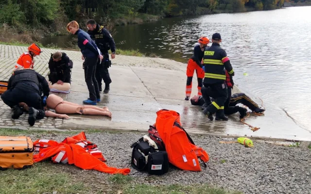 Cvičení na Vyškovsku prověřilo záchranáře v extrémních situacích. Spolupracovali s hasiči i policisty