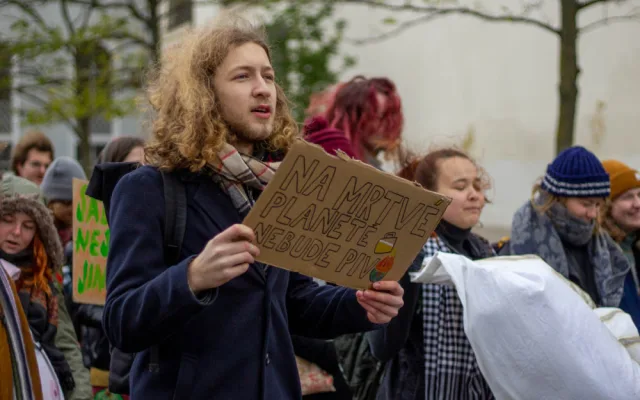 Víc lásky, míň uhlí, křičeli studenti. Pochod za klimatickou spravedlnost poukazuje na soudobé krize