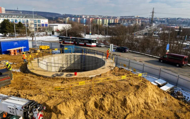 VIDEO: V brněnských Vinohradech dělníci hloubí obří štolu. Zkoumají terén pro stavění tunelu