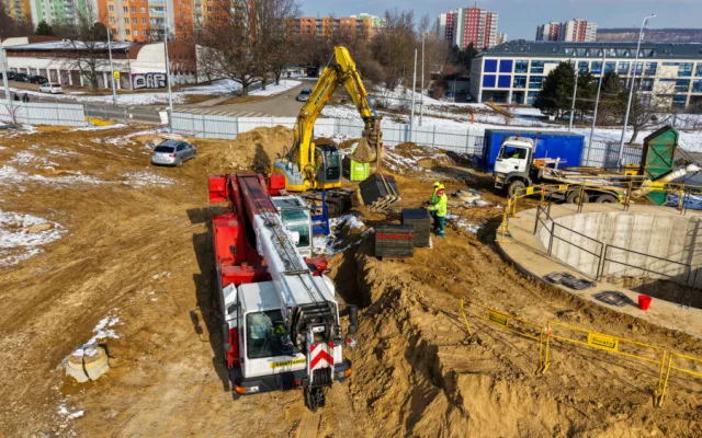 VIDEO: V brněnských Vinohradech dělníci hloubí obří štolu. Zkoumají terén pro stavění tunelu