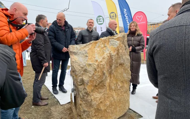 Obyvatelé brněnského sídliště Kamechy se dočkají rychlejší dopravy. Začala stavba tramvajové trati
