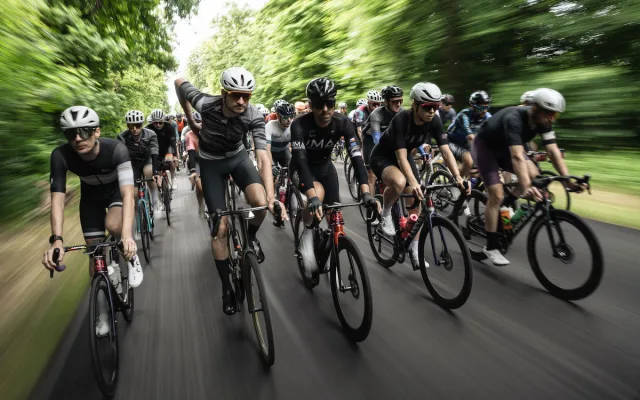 Tisícovka srdcařů mezi vinohrady. Seriál Road Classics odstartoval rekordem