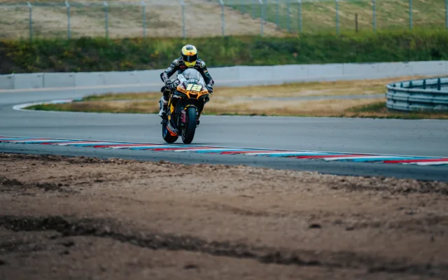 TRACKRIDERS