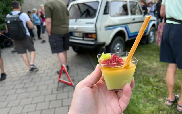 Amarouny i Lada Niva. V Brně si připomněli natáčení seriálu Návštěvníci