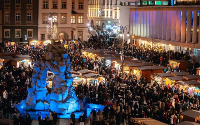 Brněnské vánoční trhy lámou rekordy, stánky se vydražily za 31 milionů