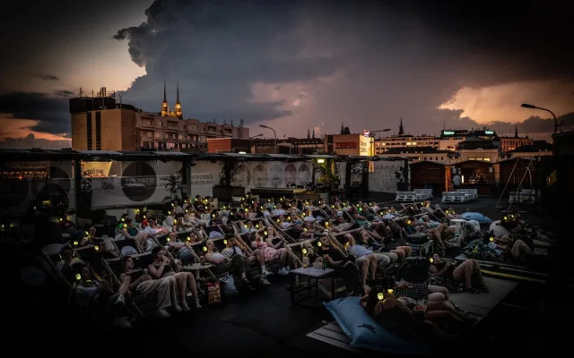 Léto bude na střeše Vaňkovky opět ve znamení tance, zábavy i kultury