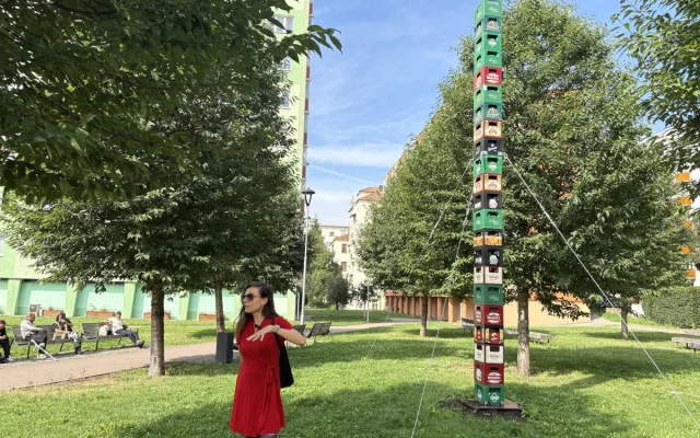 Sochy v Brně proměňují veřejný prostor v galerii. Netradiční procházka v okolí Žlutého kopce je přehlídkou současného umění