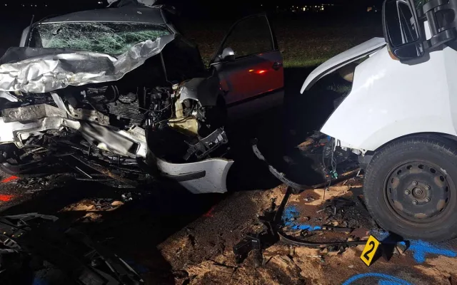 Srážka dodávky a osobního auta u Pohořelic si vyžádala jeden lidský život