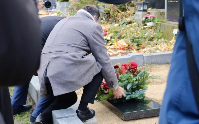 Anatomický ústav vybudoval památník dárcům těl, poskytne důstojnou vzpomínku pozůstalým