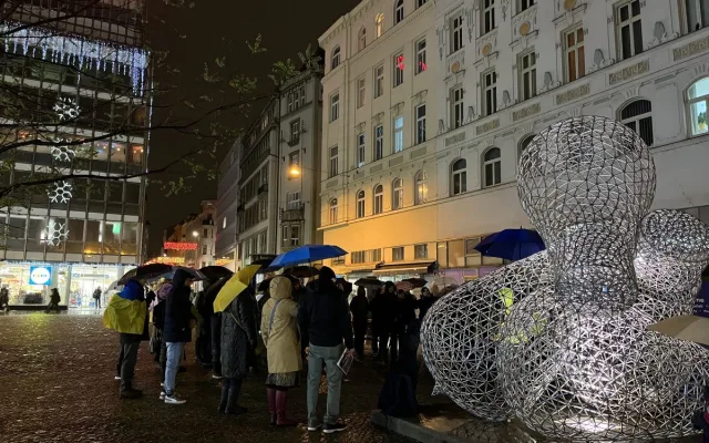 Lidé v Brně vystoupili proti americkému plánu pro Ukrajinu. Připomíná to Mnichov, znělo