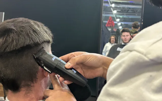 Herní víkend s přestávkou u barbera. Braun zve v Brně na střih, který nosí i Xnapy