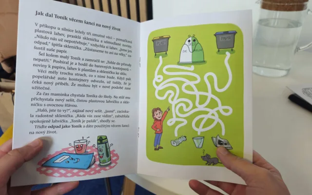 Brněnští popeláři budou dětem rozdávat pohádky a omalovánky
