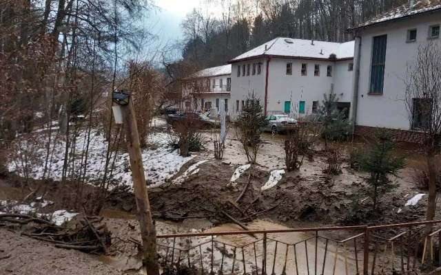 FOTO: Naředěná kejda z jímky na Znojemsku se už dostala do národního parku Podyjí