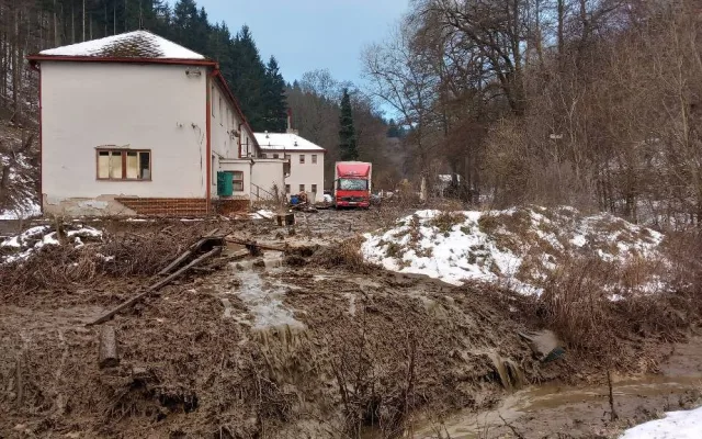 FOTO: Naředěná kejda z jímky na Znojemsku se už dostala do národního parku Podyjí