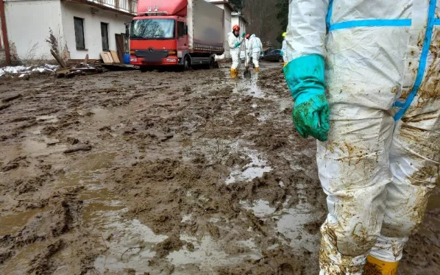 FOTO: Naředěná kejda z jímky na Znojemsku se už dostala do národního parku Podyjí
