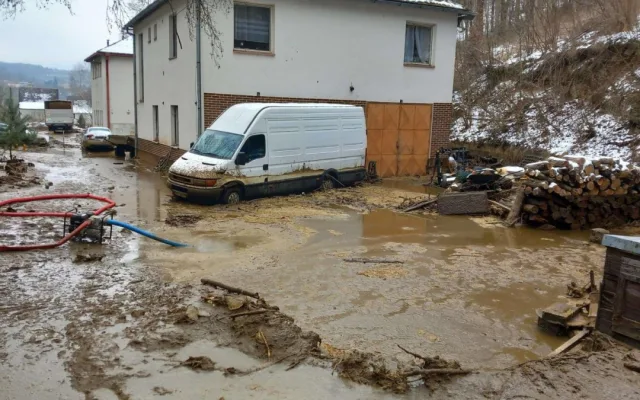 FOTO: Naředěná kejda z jímky na Znojemsku se už dostala do národního parku Podyjí