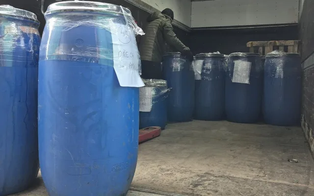 FOTO: Muž z Kyjovska pálil alkohol načerno. Hrozí mu až desetimilionová pokuta
