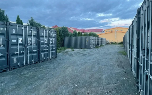 Kam s věcmi? Brňané objevují chytré skladovací kontejnery