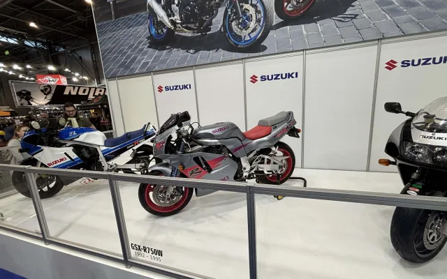 Jihomoravskou metropoli ovládly motorky. Na Motosalon dorazily desetitisíce nadšenců