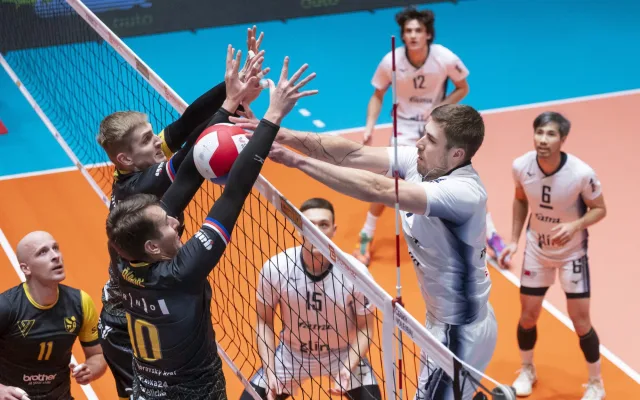 Volejbalové Brno v euforii. Šelmy útočí na titul, muži ladí formu na předkolo