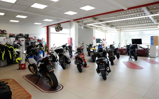 Jak vybrat motorku? Autoelegance Brno poradí s výbavou i financováním