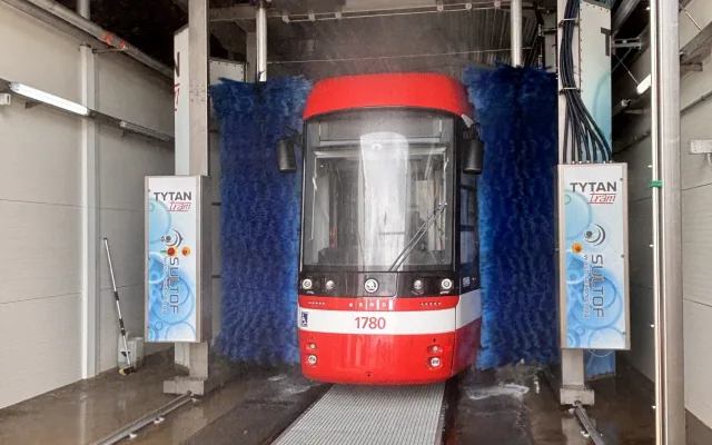 Brněnský dopravce modernizuje. O šaliny se postará mobilní soustruh i nerezová myčka