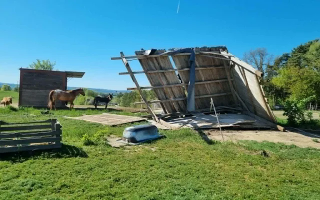 Boskovicemi se prohnal vzdušný vír. Rarášek řádil ve westernovém městečku