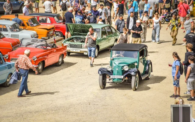 Veteranfest Slavkov nabídne legendární vozy i atmosféru minulého století