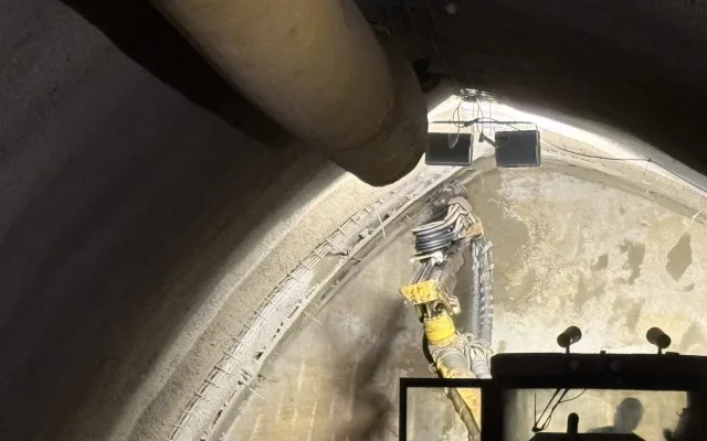 VIDEO: Ražba štoly pod Vinohrady pokračuje. Dělníci se připravují na odstřely ve skále